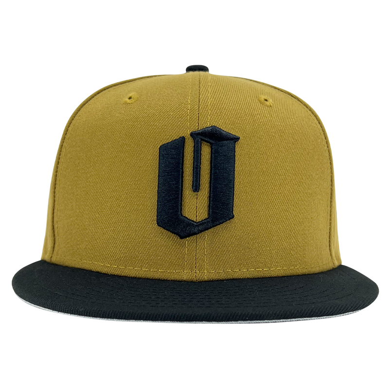  New Era 59FIFTY gold fitted cap with black embroidered O for Oakland & black bill. 
